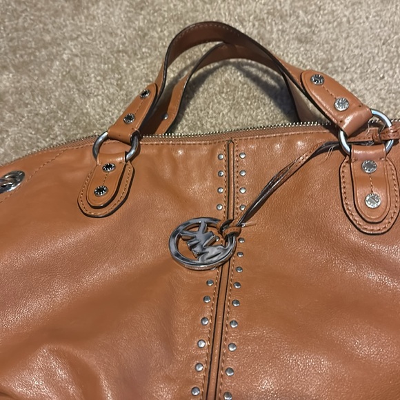 Michael Kors purse - Picture 3 of 5